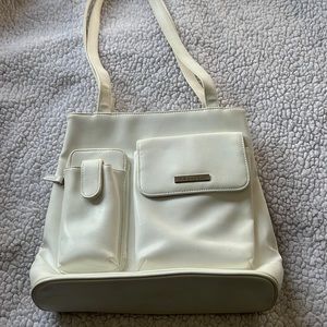 Vintage leather shoulder bag
